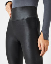 Load image into Gallery viewer, Faux leather Leggings Spanx