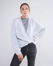 Load image into Gallery viewer, Puff sleeve Cardigan Summum