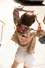 Load image into Gallery viewer, Peonie Leather Jacket Mauritius