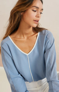 V-neck batwing Yaya the Brand